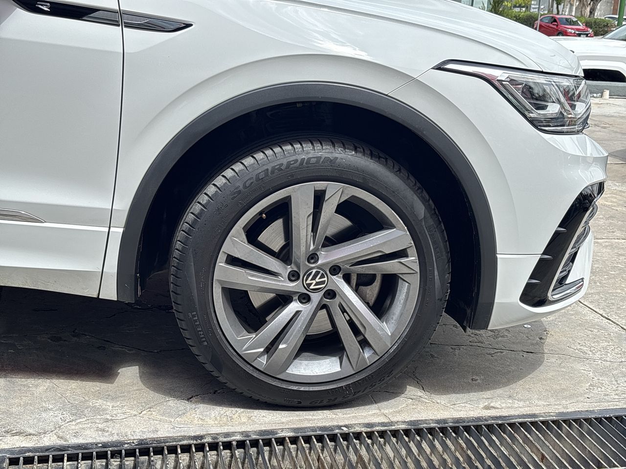 2024 Volkswagen Tiguan 2.0 R-Line At