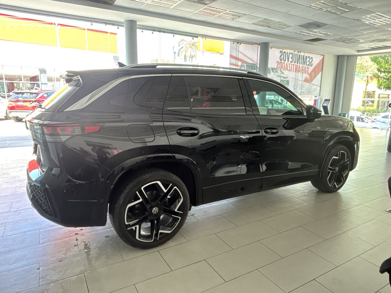 2025 Volkswagen Tiguan 1.4 R-Line At