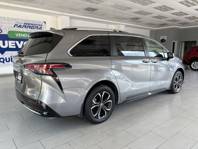 2026 Toyota Sienna 2.5 Platinum Hev At