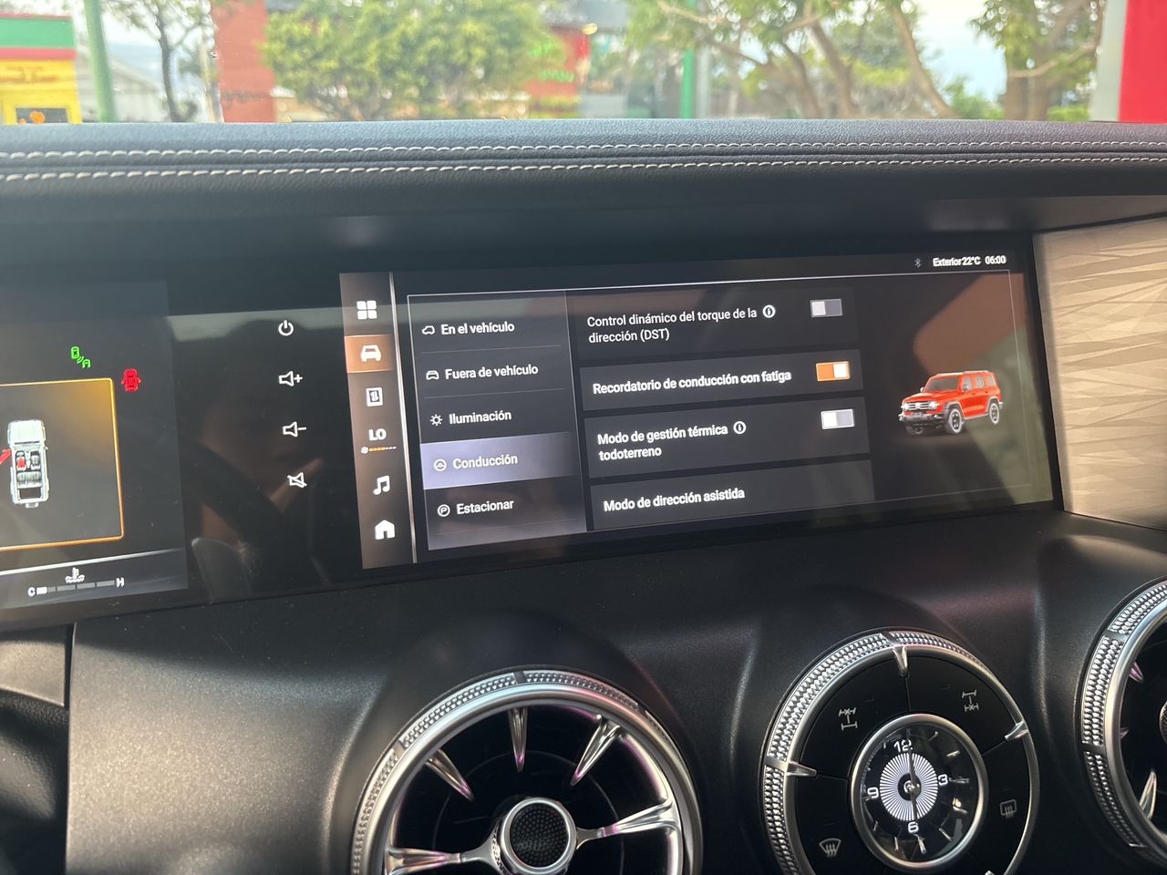 2025 GWM Tank 300 2.0 Luxury Hev