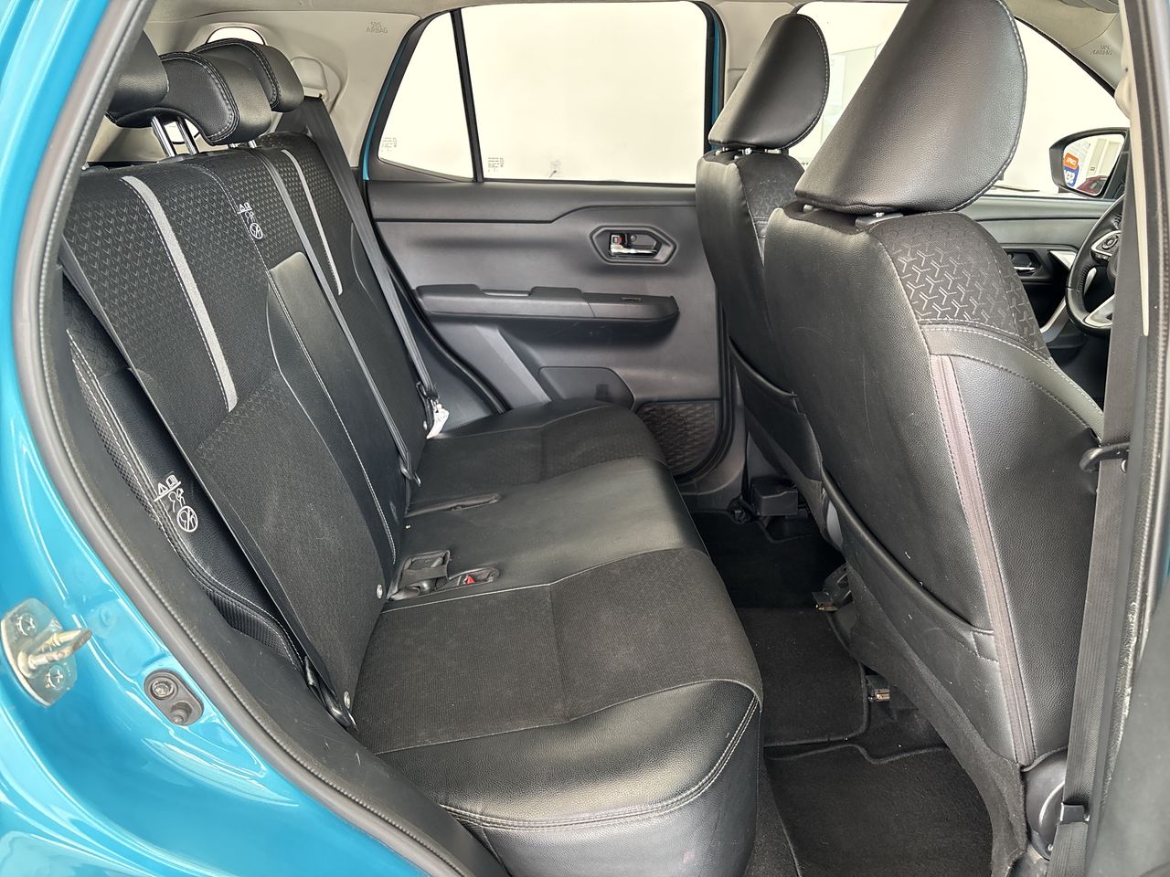 2023 Toyota Raize 1.0 XLE Bi-Tono At