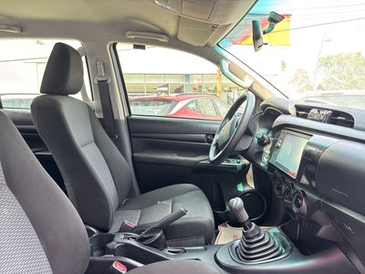 2026 Toyota Hilux 2.7 Doble Cabina Sr Mt