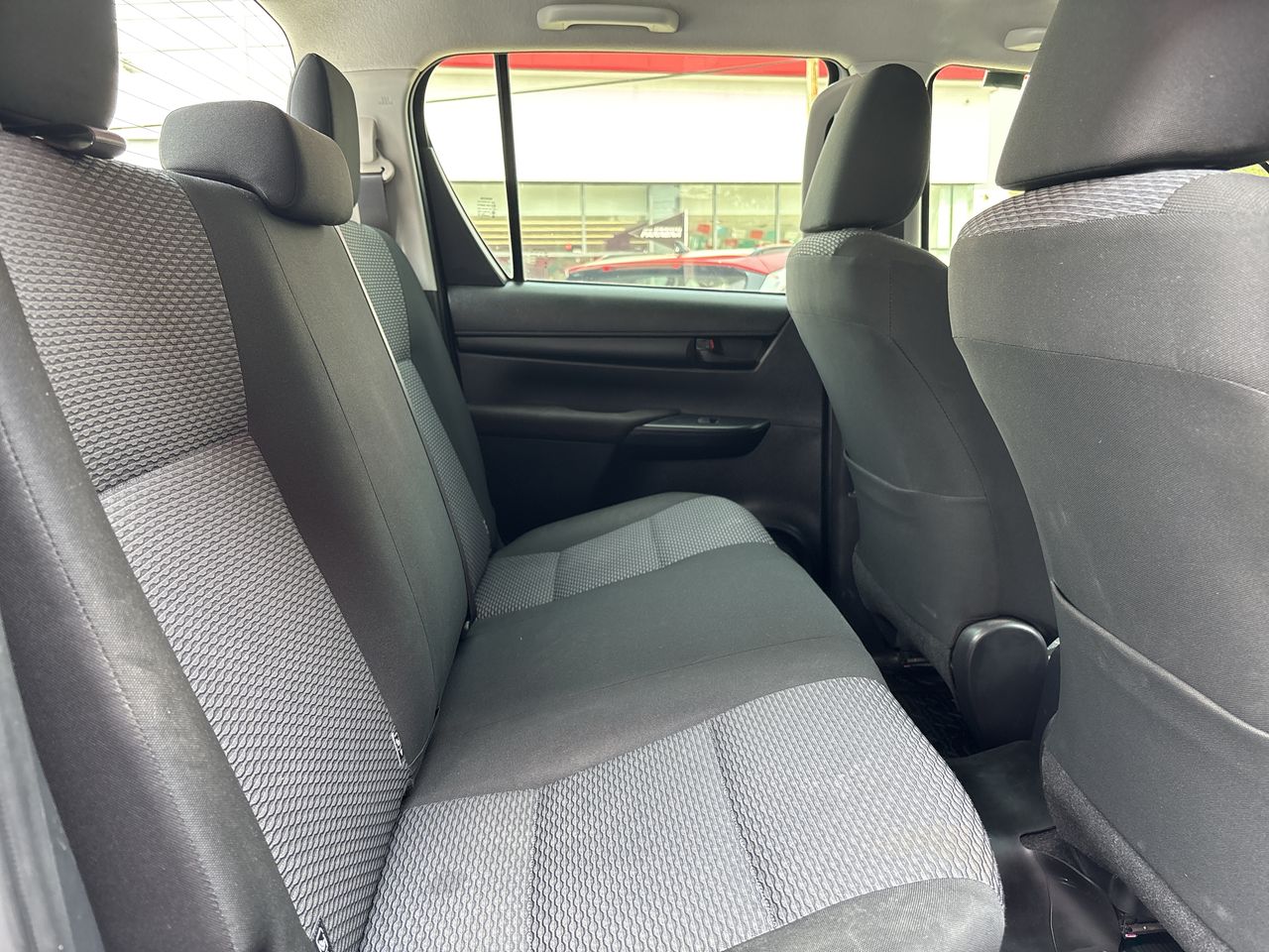 2026 Toyota Hilux 2.7 Doble Cabina Sr Mt
