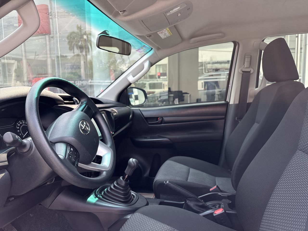 2026 Toyota Hilux 2.7 Doble Cabina Sr Mt