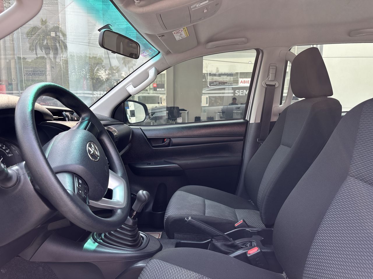 2026 Toyota Hilux 2.7 Doble Cabina Sr Mt
