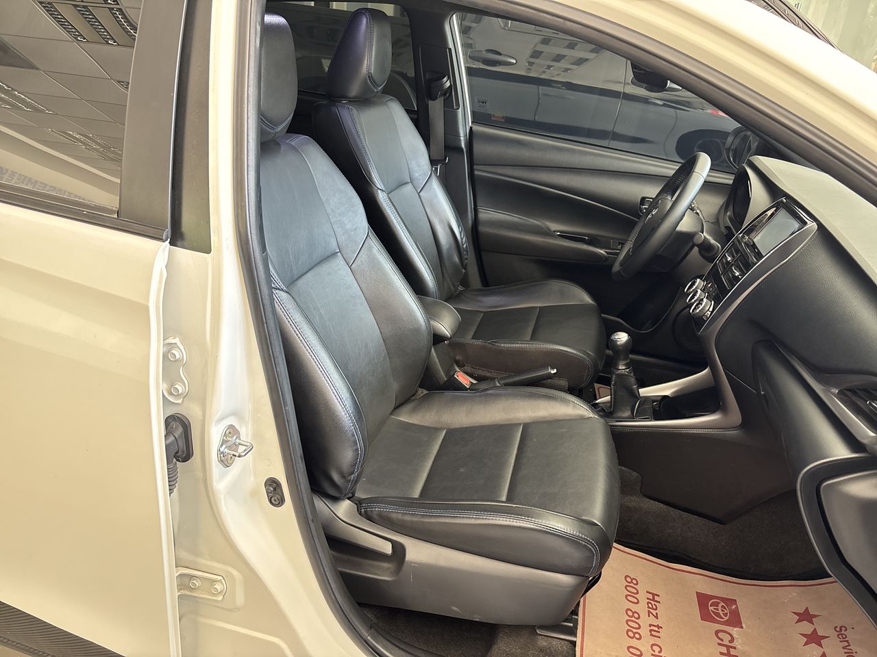 2022 Toyota Yaris 1.5 S Hb Mt