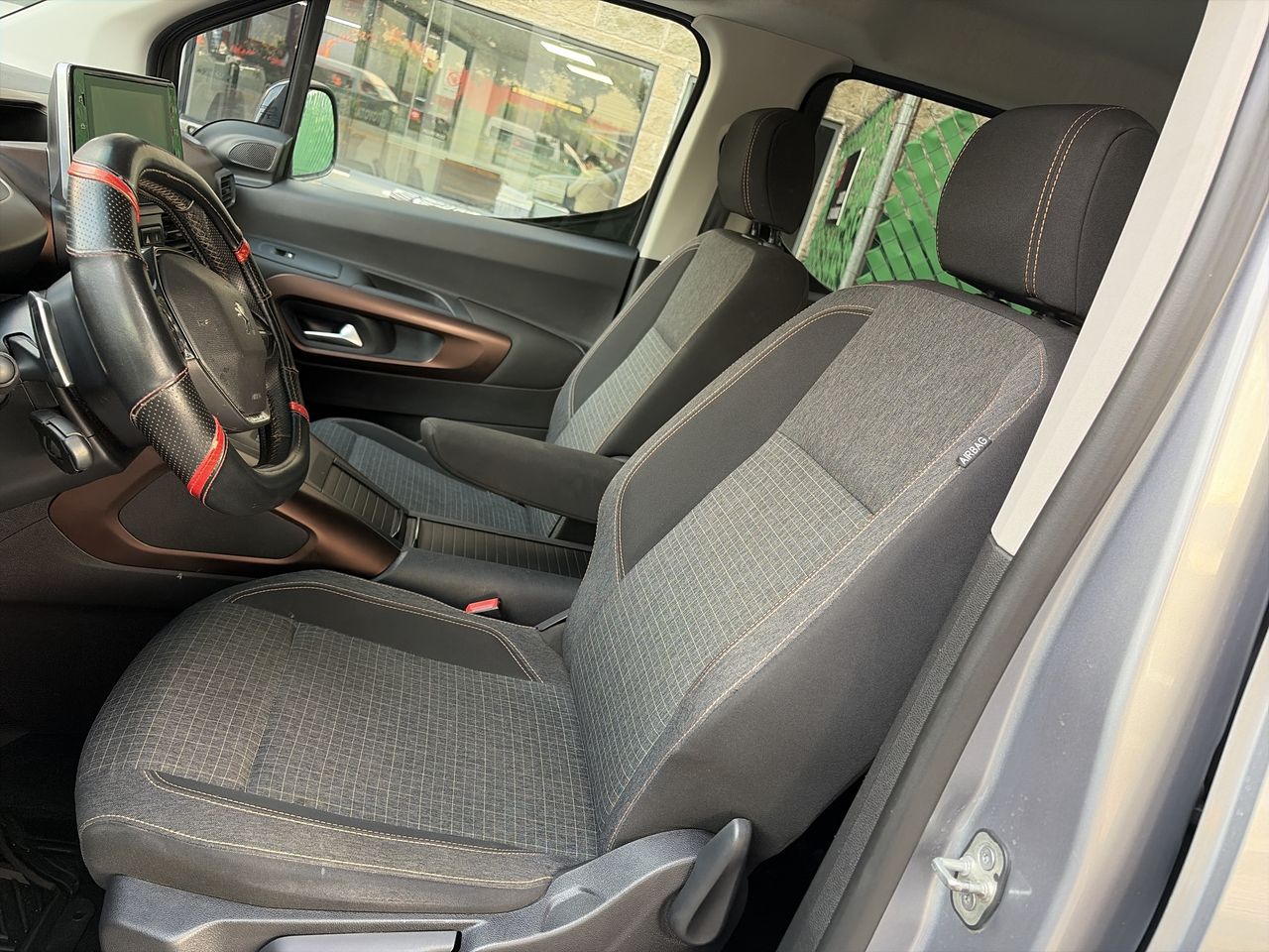 2024 Peugeot Rifter 1.2 Puretech Allure Pack At
