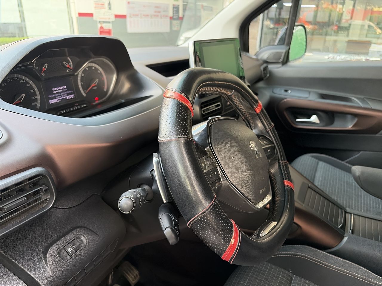 2024 Peugeot Rifter 1.2 Puretech Allure Pack At