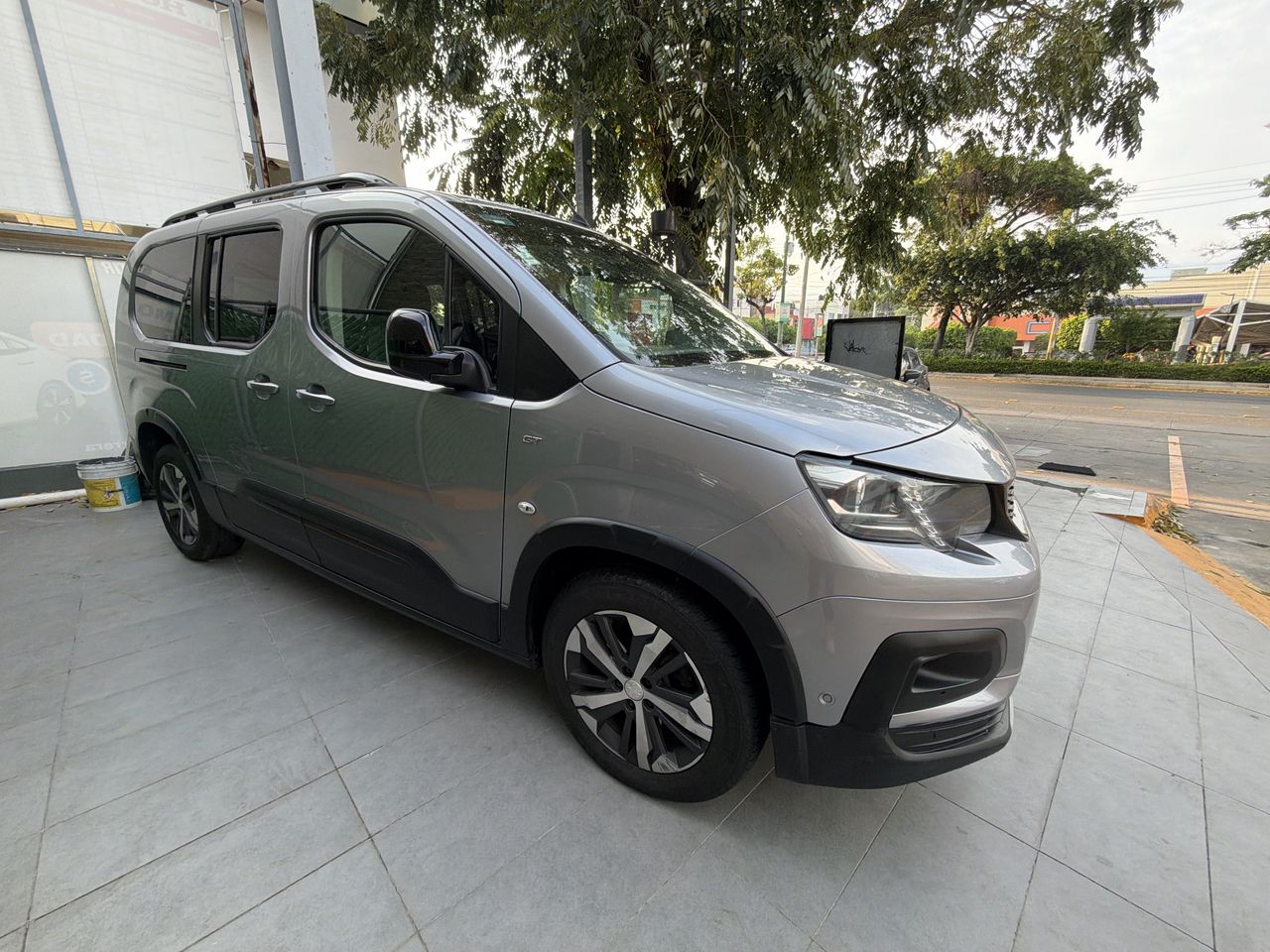 2024 Peugeot Rifter 1.2 Puretech Allure Pack At